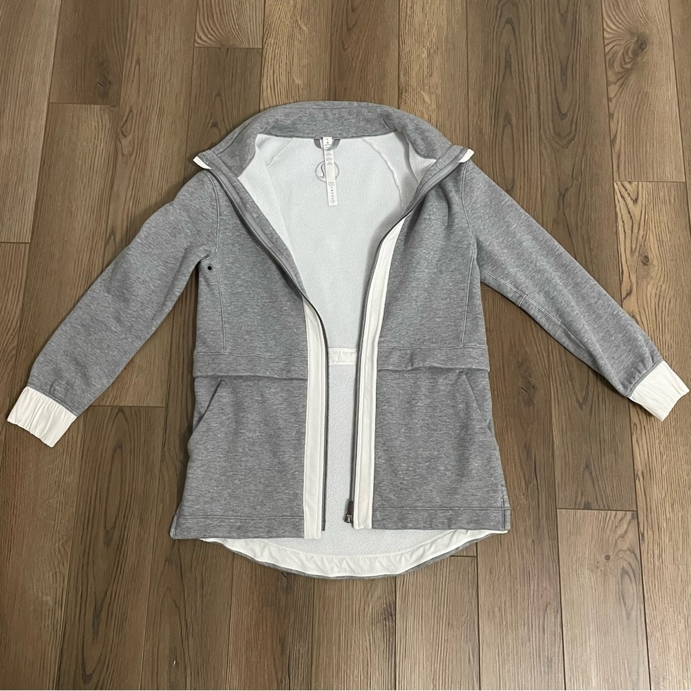 Lululemon Light As Warmth Jacket Heathered‎ Grey Yoga *Broken Zipper*